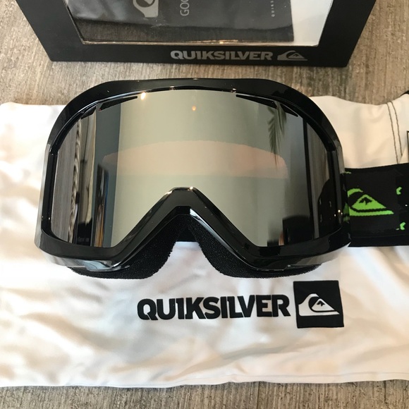 snowboard goggles mirrored